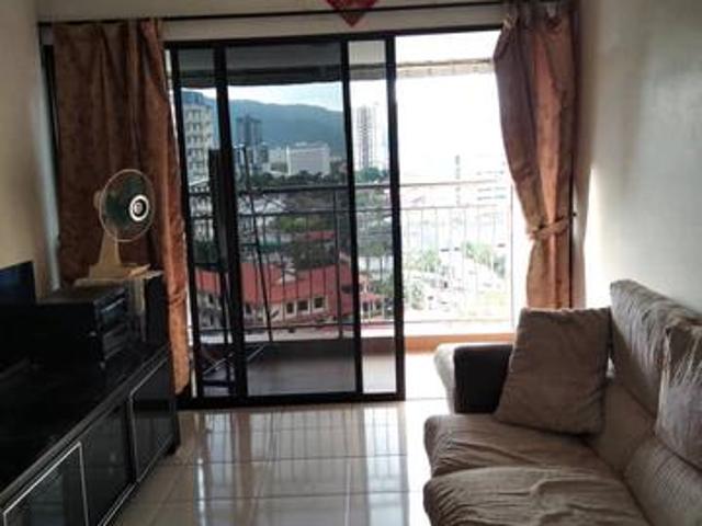 Corner Unit Serina Bay Condo 900sqft Renovated Fully Furnished 2CP