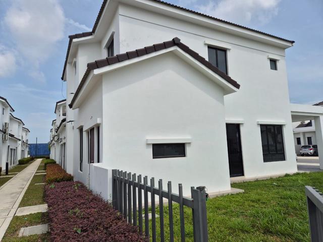 Corner UnitCamdon Batu Kawan DoubleStorey Garden Home For Sale
