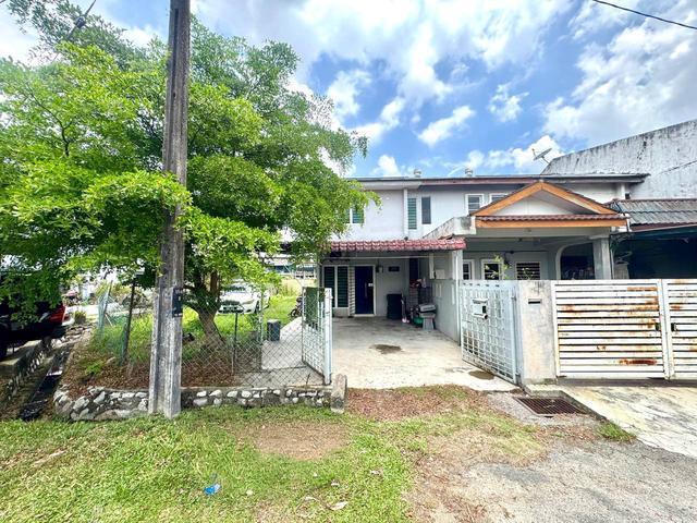 Corner UnitFacing Open Double Storey Terrace Seksyen 17 Shah Alam