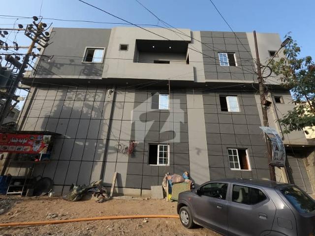 Corner Upper Portion Of 200 Square Yards In Gulshan E Iqbal Block 1 For Sale