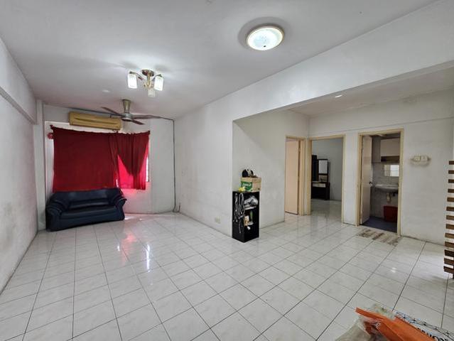 Corner Vista Serdang Bukit Serdang 806sf CHEAP