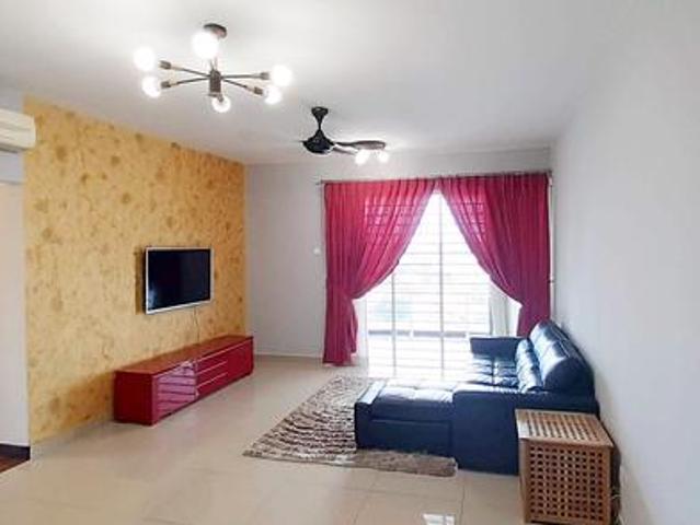 Corner Zen Residence For Sale Batu 14 Puchong Big Yard Balcony