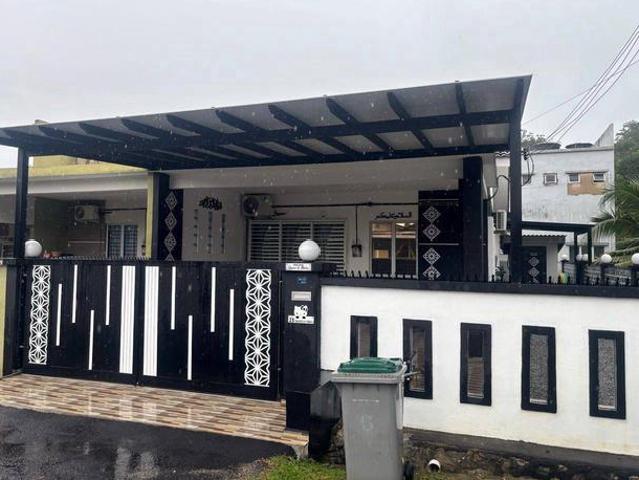 CornerLot Cantik Teres Setingkat Taman Masjid tanah