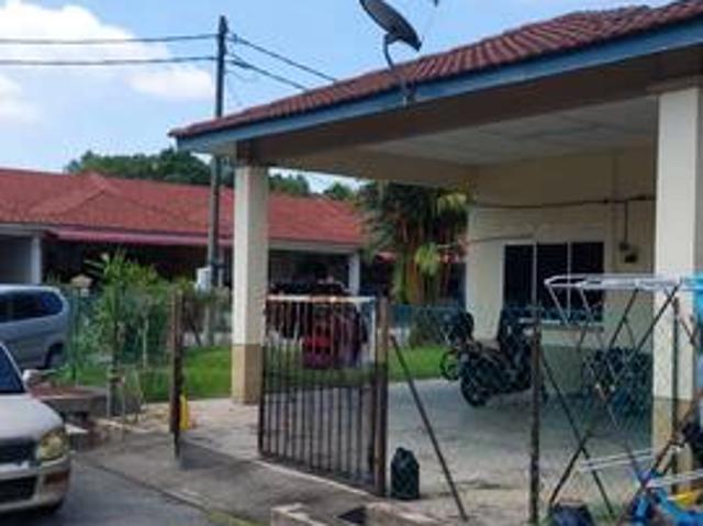 Cornerlot Freehold Teres Setingkat Taman Idaman Jaya Rompin