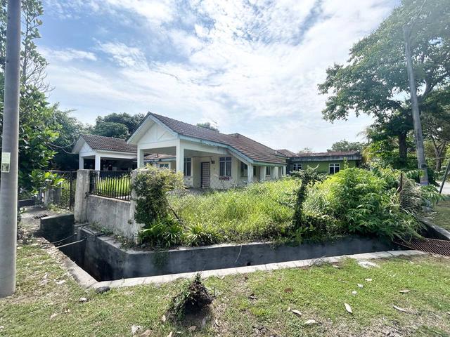 CORNERLOT Single Storey Semi Detached House Bagan Lalang Sepang