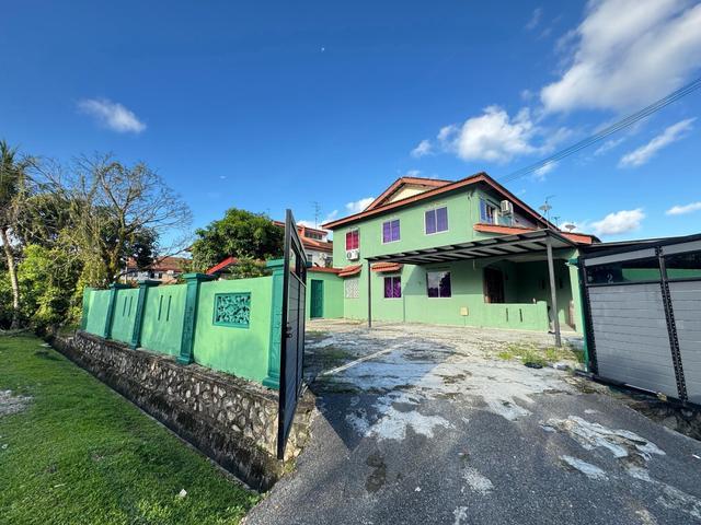 Cornerlot Taman Kota masai Bumi lot Freehold 2540sqft 2 Tingkat