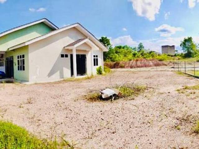 Cornerlot Taman Seri Belengu Tanah Luas