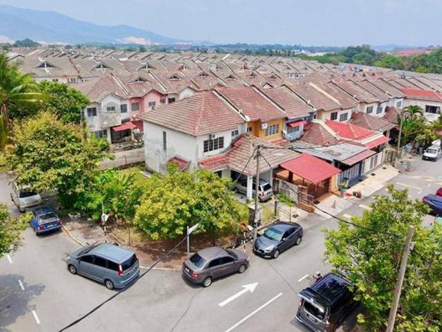 CORNERLOT Teres Dua tingkat Taman Alamanda Senawang Seremban