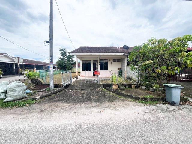 CORNER LOT LUAS CANTIKFACING OPENFULLOAN32 Bandar Utama SP
