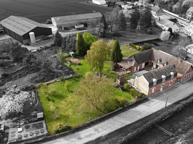 Maison 250m2 Grange et dépendance 400m2