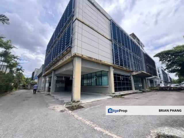 Corporate Office with warehouse with passenger lift
