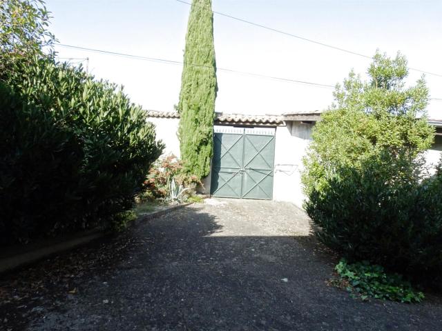 Corps de ferme + 2 locations 250m² Saint Romain en Gal