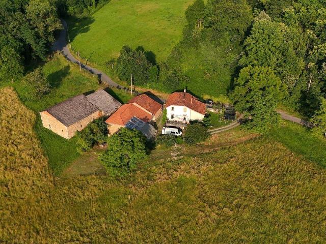 Corps de ferme T7 + grange