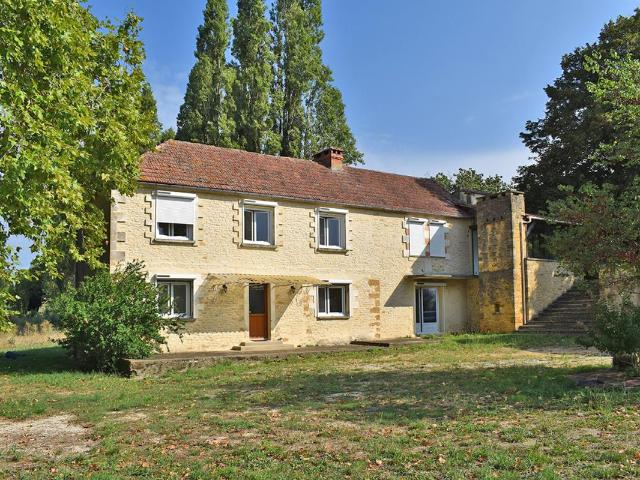 Corps de ferme Tamnies 250 m2