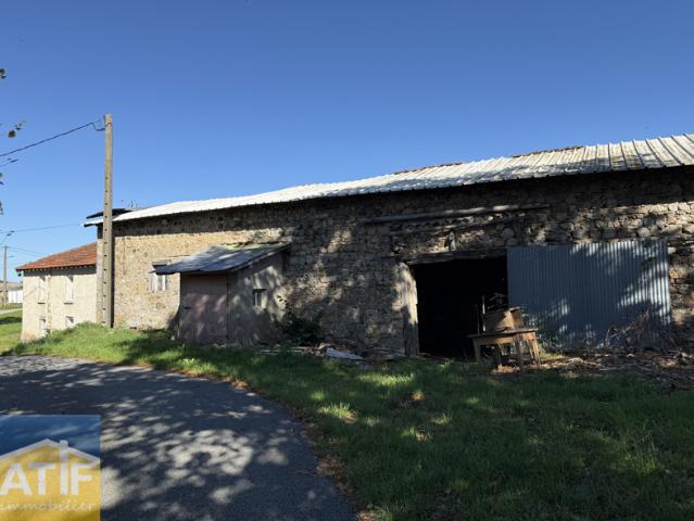 CORPS DE FERME TERRAIN GRANGE DEPENDANCE