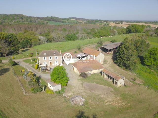 Corps de ferme avec maison, dépendances et 19 ha de terres a