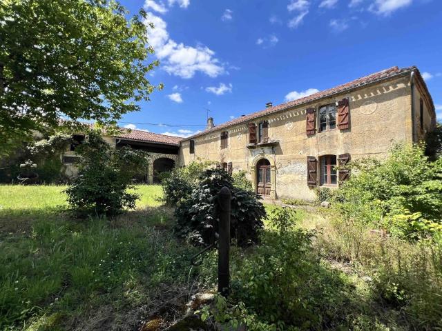 Corps de ferme avec dépendances | Madiran | 65 186m² Madiran