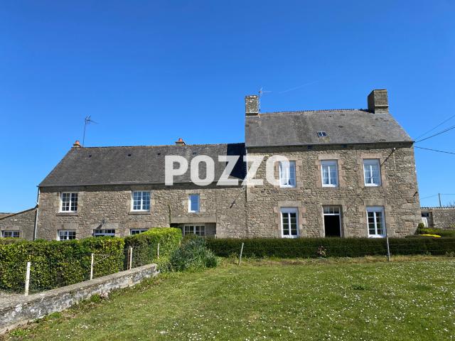 Corps de ferme avec dépendances et grand terrain Sainte Geneviève 50760