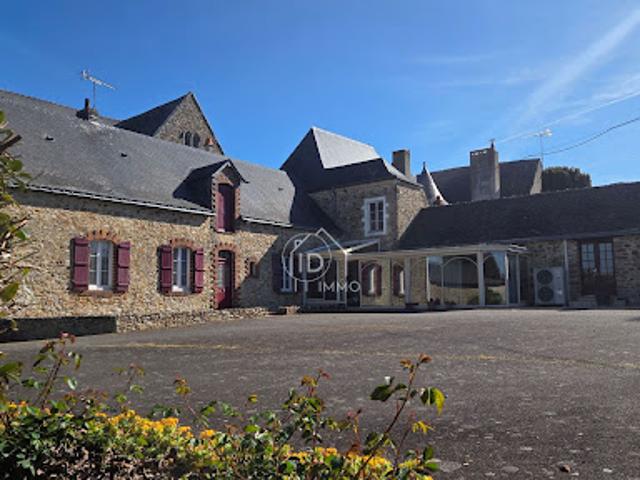 Corps de ferme avec dépendances