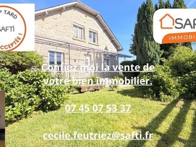 Corps de ferme avec 2 hectares de terrain à 20 minutes de Brive