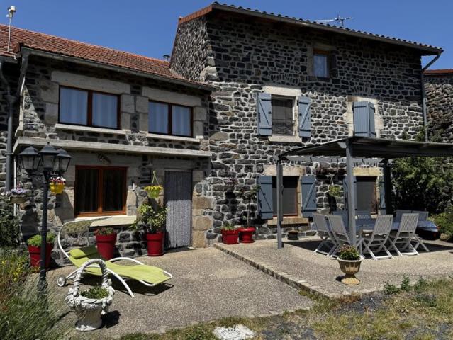 Corps de ferme avec 2 logements indépendants