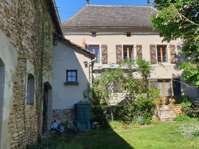 Corps De Ferme Dans Un Tres Bel Environnement, Au Calme, Pr. 0m² Figeac