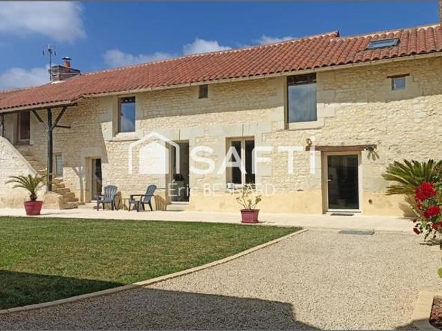 Corps de ferme de 7 pièces 180m2 environ 86200 la roche rigault