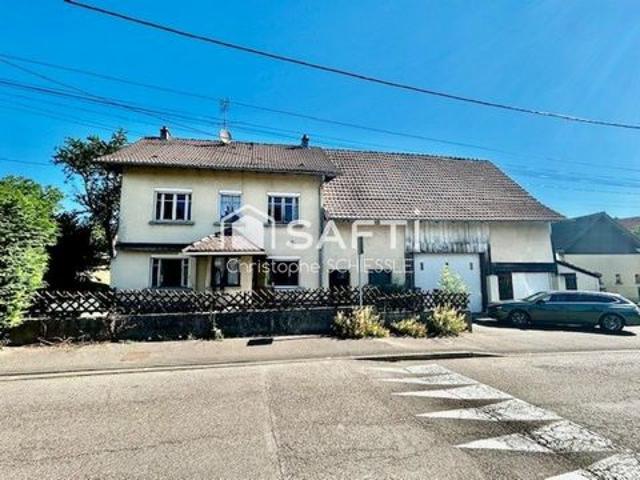 Corps de ferme de 113 M2 avec grange et garage