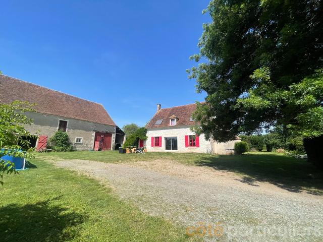 Corps De Ferme De Caractère 160 m² Terrain 4 535 m² En. 161m² Chambon
