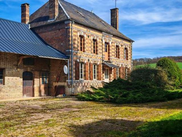 Corps de ferme de caractère Fort potentiel 4 410 m2