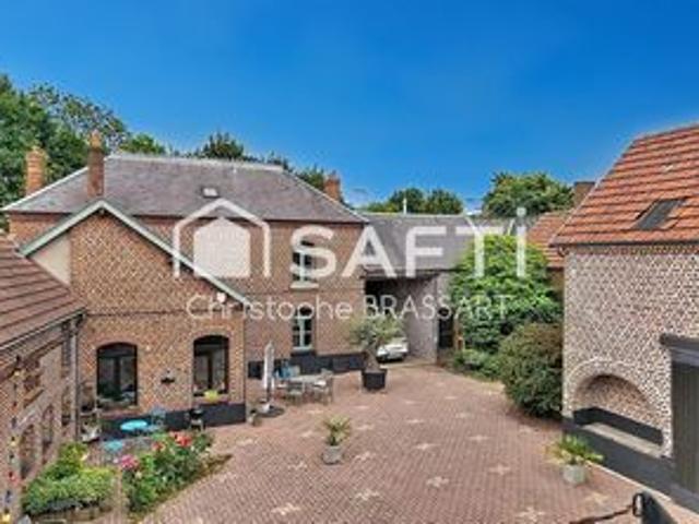 Corps de ferme de caractère – Plus de 211 m² habitables sur plus de 1 700 m² de terrain