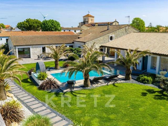 Corps de ferme devenu villa contemporaine 398m² La Rochelle