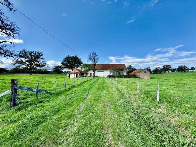 corps de ferme du XIX sur 4200m2