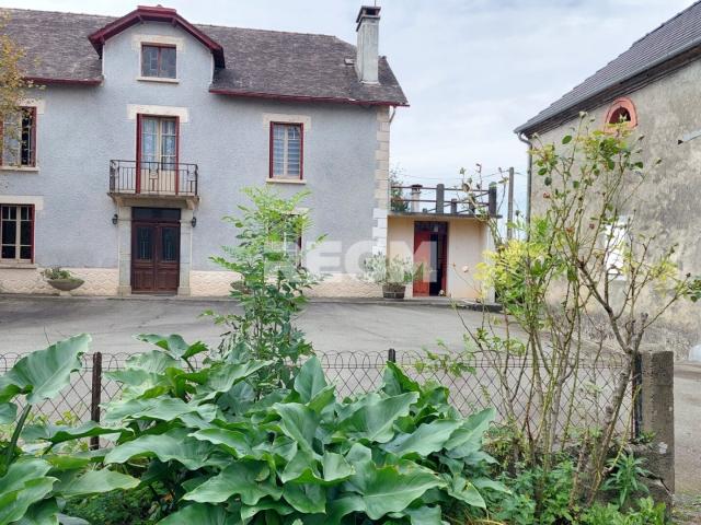 CORPS DE FERME LESTELLE BETHARRAM PYRENEES ATLANTIQUES