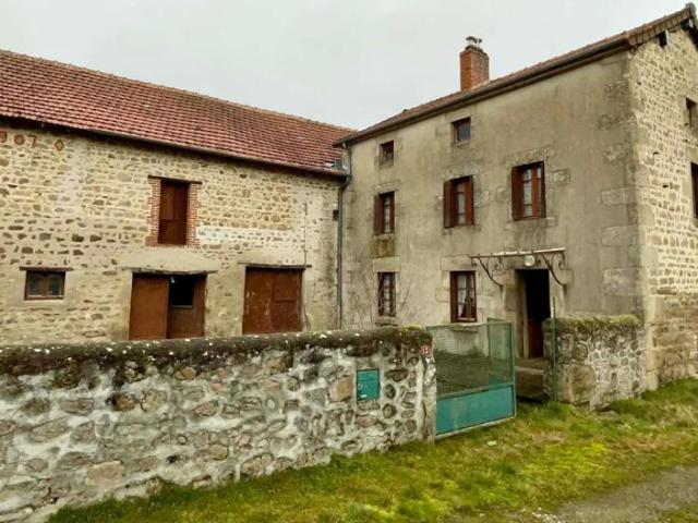 Corps de ferme maison, grange et annexes