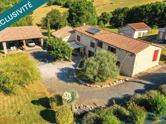 Corps de ferme rénové 182m2 +dépendance MOULAYRÈS