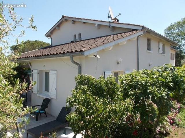 Corps de ferme restauré 5 pièces avec jardin et garage