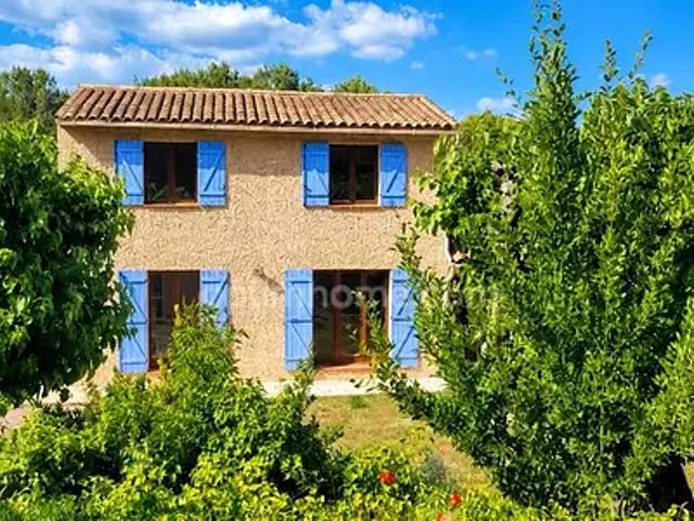 Correns 83570 Achat / Vente maison 4 pièces t4 jardin