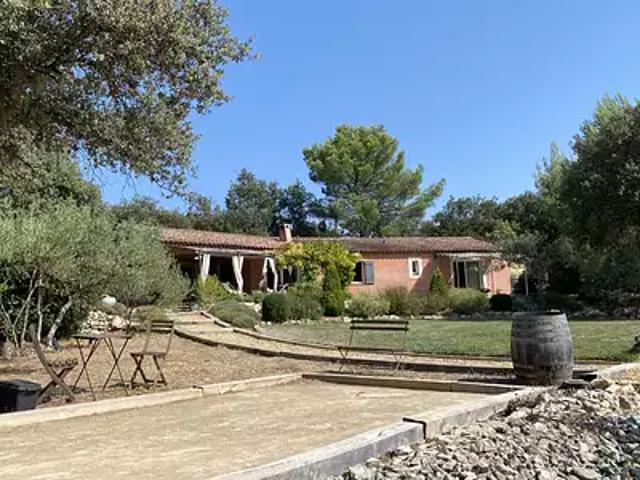 Correns 83570 Achat / Vente maison 9 pièces t9
