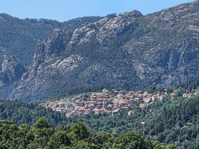 CORSE DU SUD EVISA 20 T2 dans une maison de village
