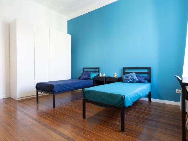 Corso Buenos Aires 45 3rd floor Room 2 Twin room for double use