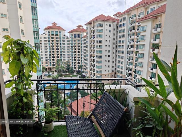 Costa Rhu D15, Condominium
