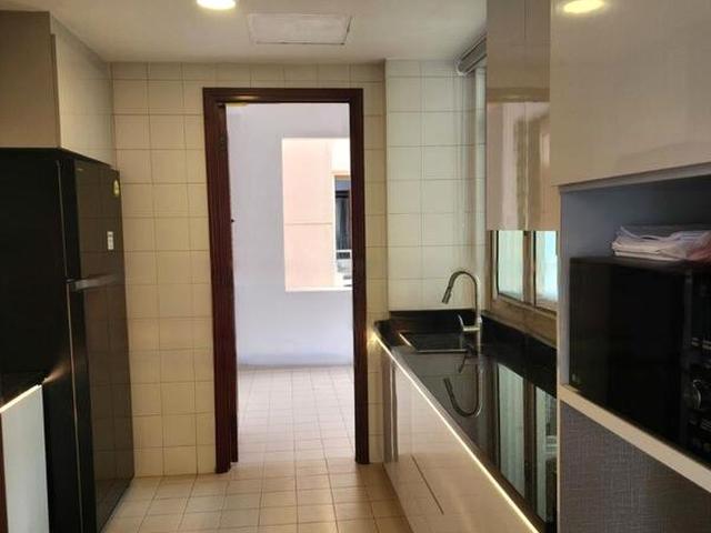 Costa Rhu D15, Condominium