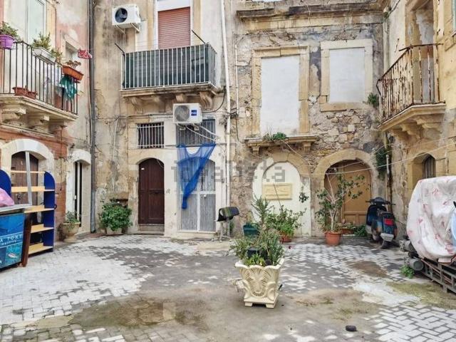 Costruzione in vendita di m²