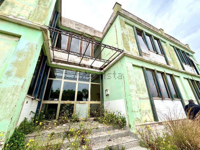 Costruzione in vendita di m² in Contrada carrozziere
