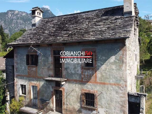 Costruzione in vendita di m² in Frazione Borella