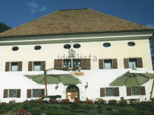 Costruzione in vendita di m² in Frazione Valpicetto