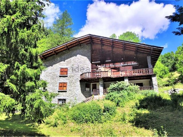 Costruzione in vendita di m² in Località Castel Inferiore