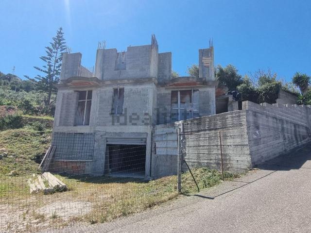 Costruzione in vendita di m² in Salita Policara