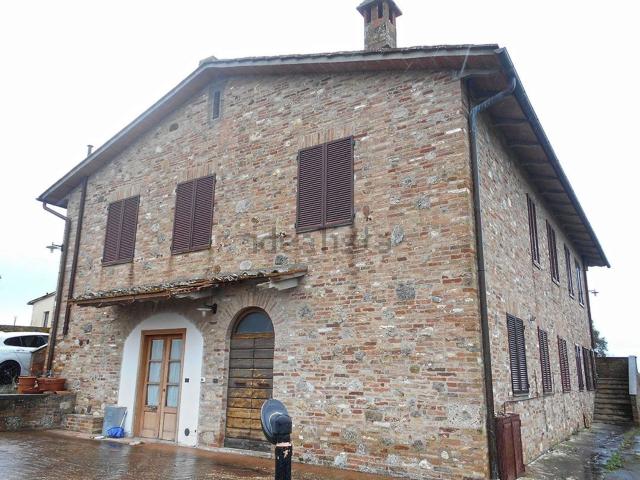 Costruzione in vendita di m² in Strada delle Coste, 42